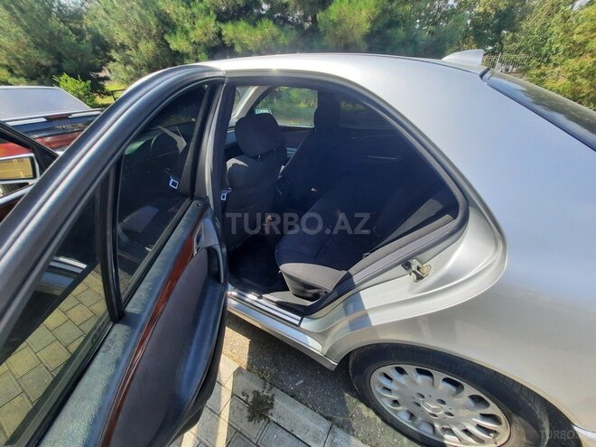 Mercedes E 240 1999, 287,207 km - 2.4 л - Quba