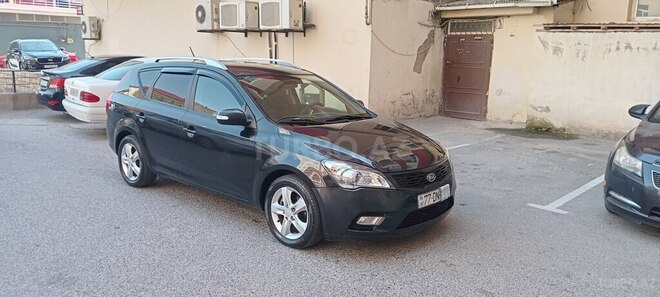 Kia  2011, 343,300 km - 1.6 l - Bakı