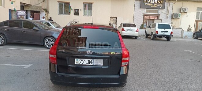 Kia  2011, 343,300 km - 1.6 l - Bakı