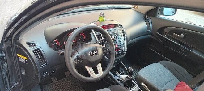 Kia  2011, 343,300 km - 1.6 l - Bakı