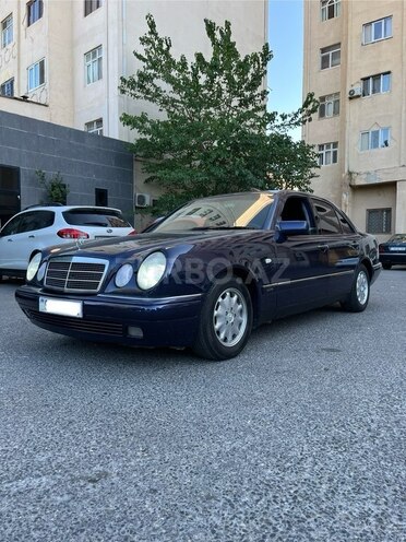 Mercedes E 240 1998, 450,000 km - 2.4 l - Xırdalan