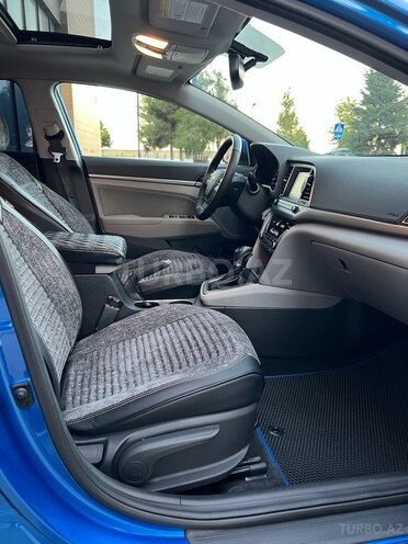 Hyundai Elantra 2018, 46,671 km - 2.0 l - Bakı