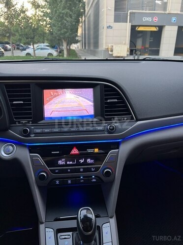 Hyundai Elantra 2018, 46,671 km - 2.0 l - Bakı