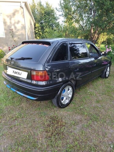 Opel Astra 1995, 330,000 km - 1.6 л - Balakən