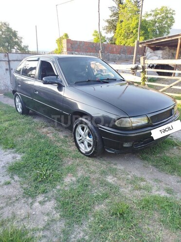 Opel Astra 1995, 330,000 km - 1.6 л - Balakən