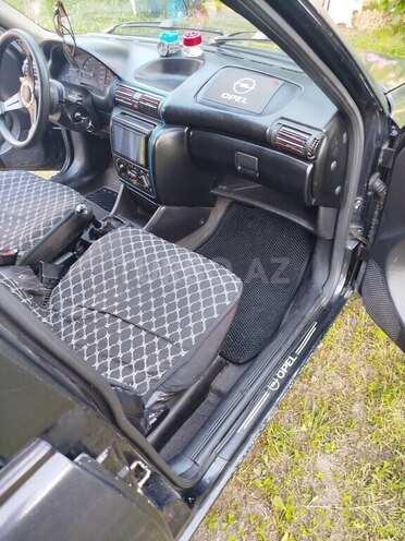 Opel Astra 1995, 330,000 km - 1.6 л - Balakən