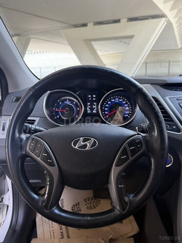 Hyundai Avante 2015, 167,000 km - 1.6 л - Bakı