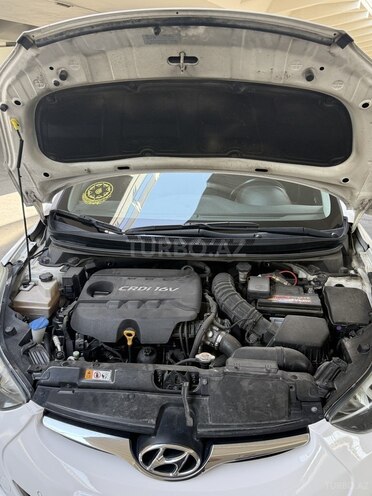Hyundai Avante 2015, 167,000 km - 1.6 л - Bakı