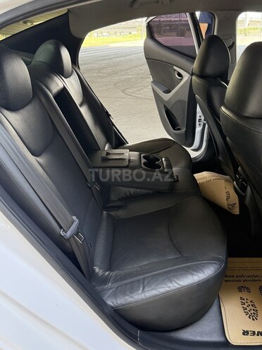 Hyundai Avante 2015, 167,000 km - 1.6 л - Bakı