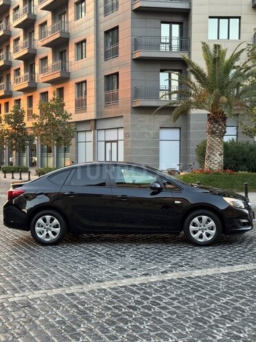 Opel Astra 2018, 39,000 km - 1.4 l - Bakı