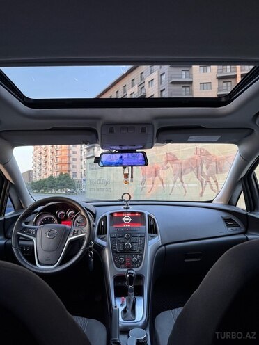 Opel Astra 2018, 39,000 km - 1.4 l - Bakı