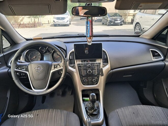 Opel Astra 2011, 265,000 km - 1.3 l - Bakı