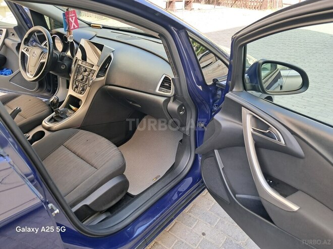 Opel Astra 2011, 265,000 km - 1.3 l - Bakı