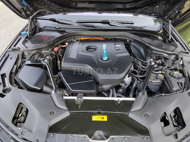 BMW 530e 2018, 121,000 km - 2.0 l - Balakən