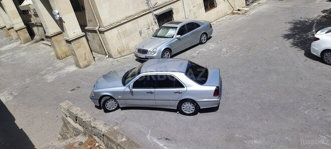 Mercedes C 220 1999, 355,000 km - 2.2 l - Bakı