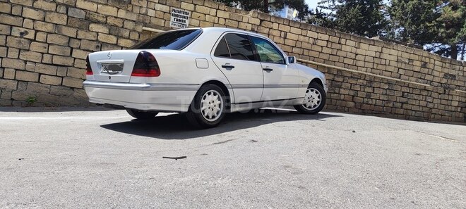 Mercedes C 220 1999, 355,000 km - 2.2 l - Bakı