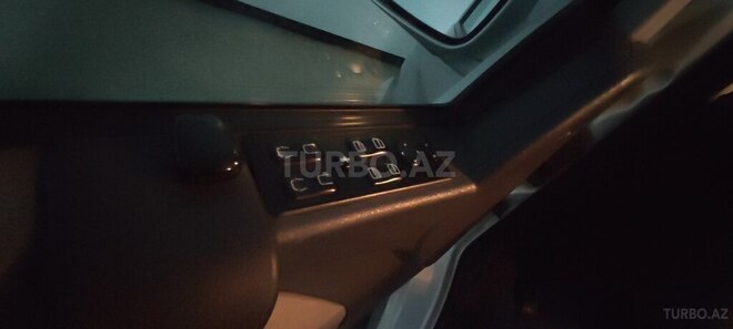 Mercedes  2000, 109,000 km - 2.8 л - Bakı