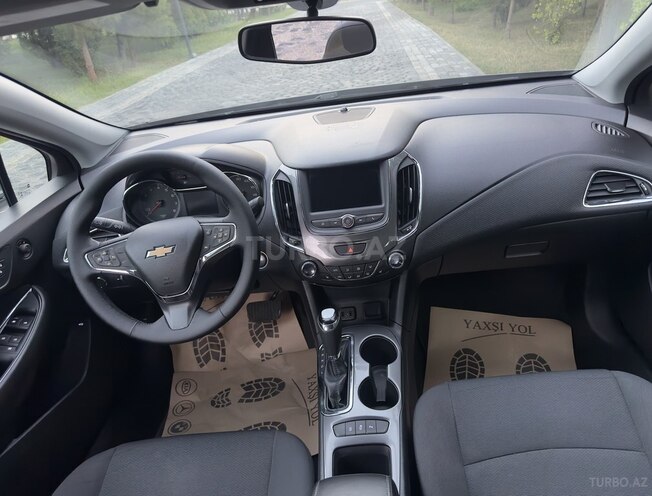 Chevrolet Cruze 2018, 303,200 km - 1.4 л - Bakı