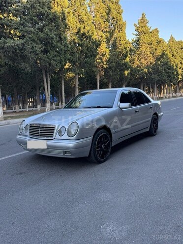 Mercedes E 240 1999, 399,328 km - 2.4 l - Sumqayıt