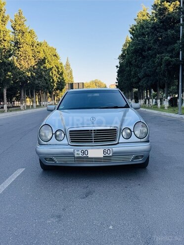 Mercedes E 240 1999, 399,328 km - 2.4 l - Sumqayıt