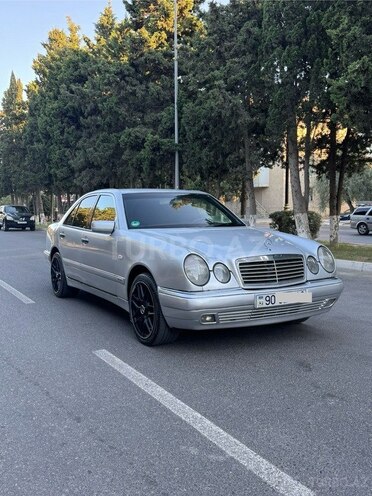 Mercedes E 240 1999, 399,328 km - 2.4 l - Sumqayıt
