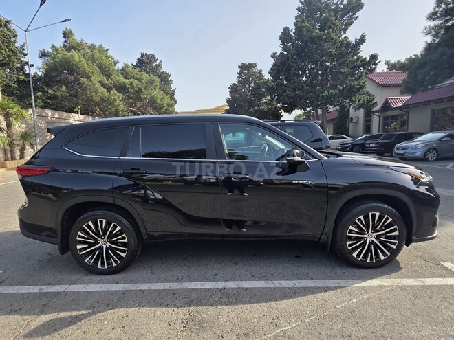 Toyota Highlander 2023, 50,000 km - 2.5 l - Bakı