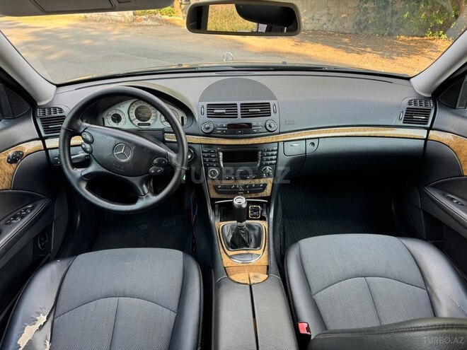 Mercedes E 220 2007, 500,000 km - 2.2 l - Qazax