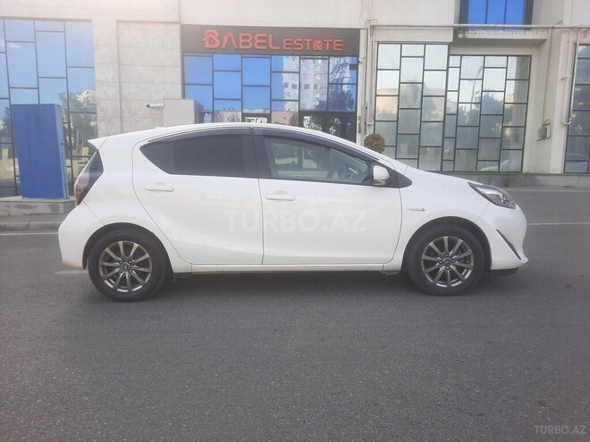Toyota Aqua 2019, 93,000 km - 1.5 л - Bakı