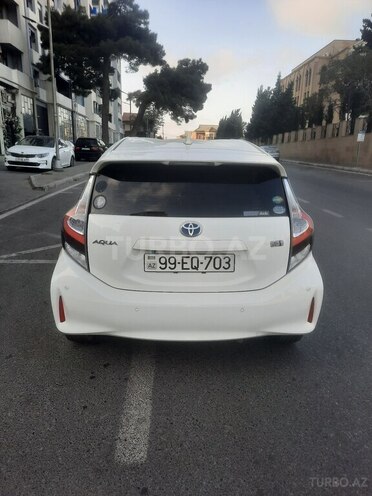 Toyota Aqua 2019, 93,000 km - 1.5 л - Bakı