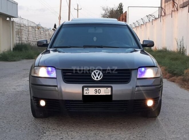 Volkswagen Passat 2003, 328,000 km - 1.8 l - Bakı