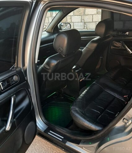 Volkswagen Passat 2003, 328,000 km - 1.8 l - Bakı