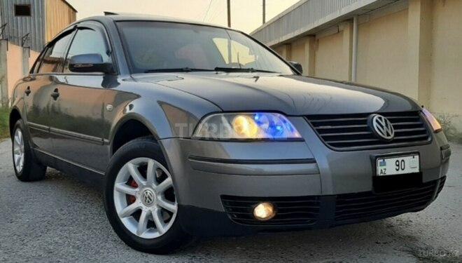 Volkswagen Passat 2003, 328,000 km - 1.8 l - Bakı