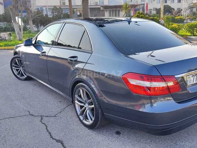 Mercedes E 220 2010, 299,000 km - 2.1 l - Bakı