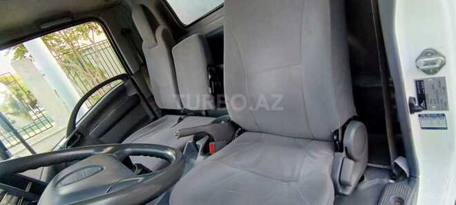 Isuzu  2014, 278,350 km - 5.2 l - Bakı