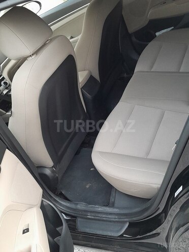 Hyundai Elantra 2019, 120,701 km - 2.0 l - Bakı