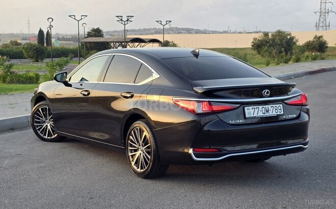 Lexus ES 300h 2023, 21,000 km - 2.5 l - Bakı