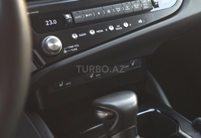 Lexus ES 300h 2023, 21,000 km - 2.5 l - Bakı