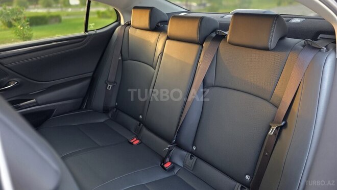 Lexus ES 300h 2023, 21,000 km - 2.5 l - Bakı