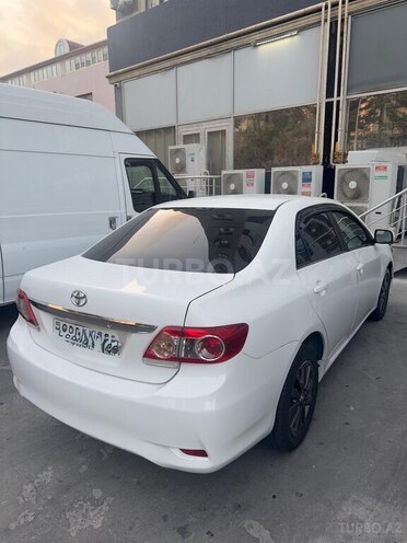 Toyota Corolla 2013, 236,895 km - 1.8 l - Bakı