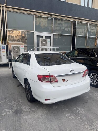 Toyota Corolla 2013, 236,895 km - 1.8 l - Bakı