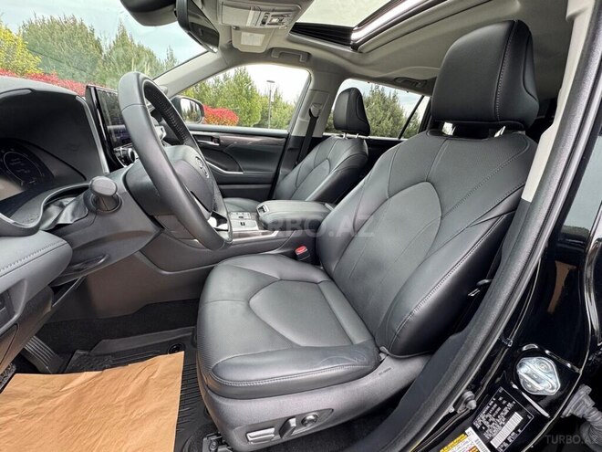 Toyota Highlander-11