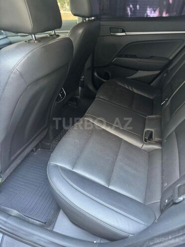 Hyundai Avante 2016, 195,000 km - 1.6 l - Bakı