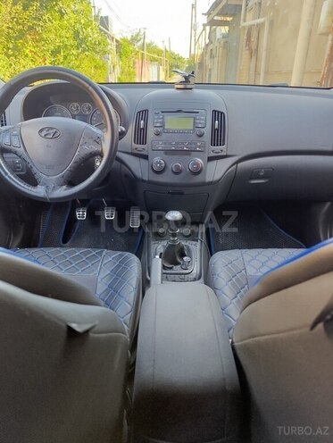 Hyundai i30 2009, 211,000 km - 1.6 л - Bakı