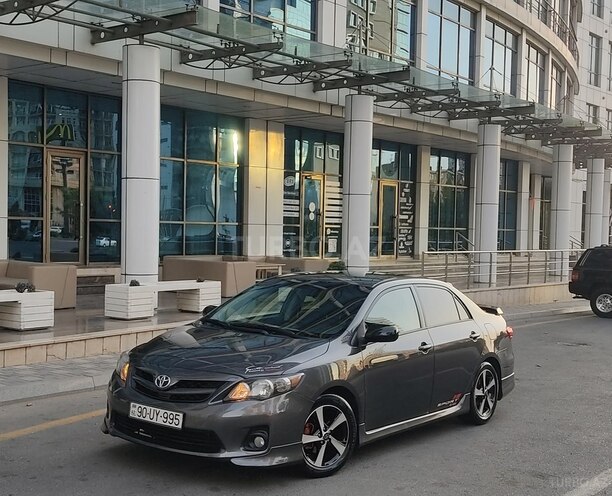 Toyota Corolla 2013, 206,707 km - 1.8 l - Bakı