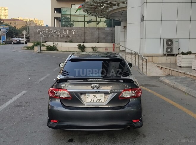 Toyota Corolla 2013, 206,707 km - 1.8 l - Bakı