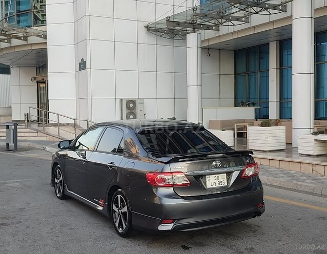 Toyota Corolla 2013, 206,707 km - 1.8 l - Bakı