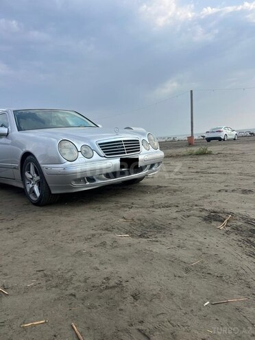 Mercedes E 270 2000, 530,000 km - 2.7 l - İmişli