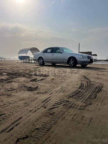 Mercedes E 270 2000, 530,000 km - 2.7 l - İmişli