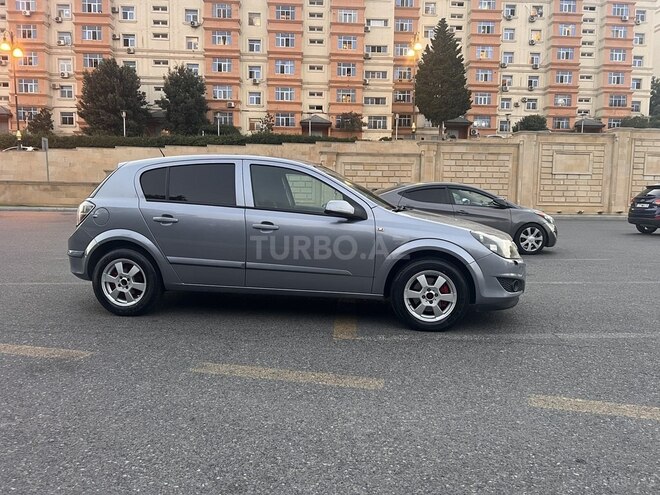Opel Astra 2009, 290,000 km - 1.4 l - Bakı