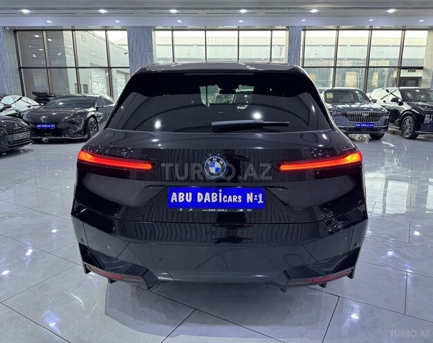 BMW iX-7